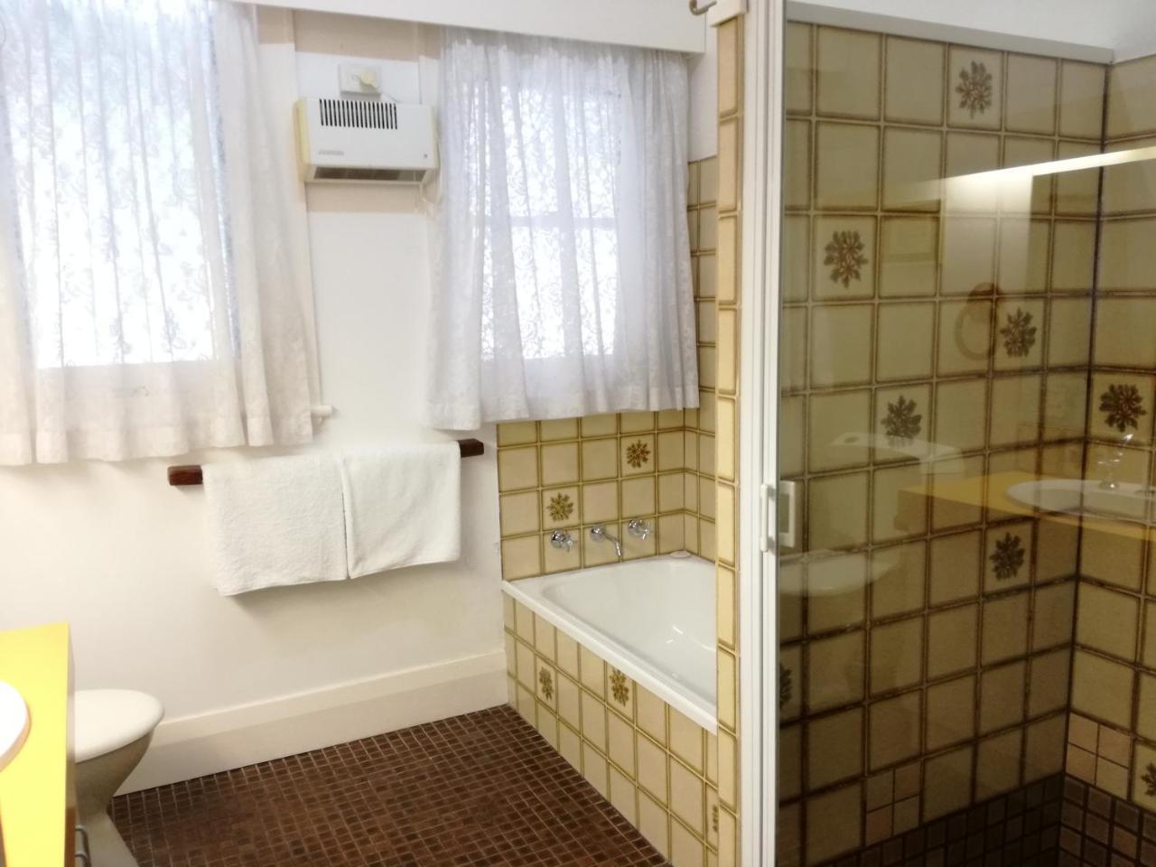 Motel Mayfair On Cavell Гобарт Екстер'єр фото